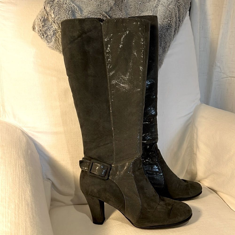 Aerosoles A2 Wide Calf Gray Boots Size 8.5 “Money Role”